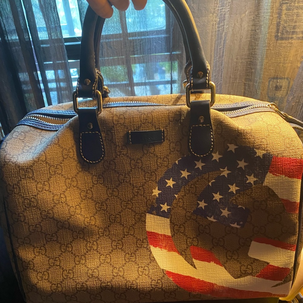 UNICEF Gucci Boston limited edition gg supreme American 🇺🇸 tote